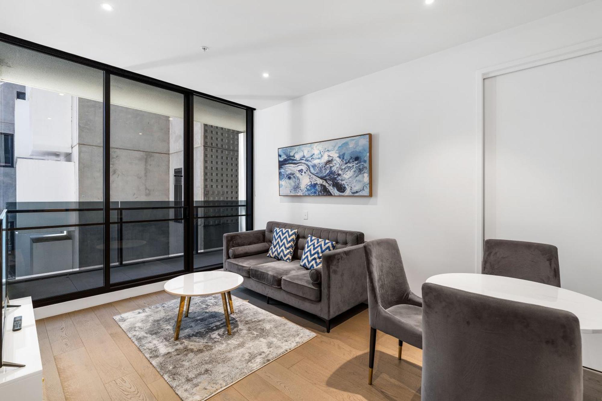 The Eminence Apartments By Cllix — Photos 2